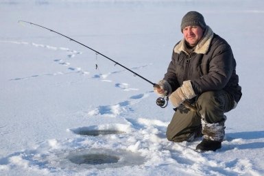 Всего 2 капли на леску - и устанете тащить жирных карасей: рыбаки пищат от такого улова ИИ Kandinsky (18+)