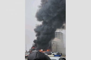 Строительный магазин загорелся в Ставрополе очевидцы