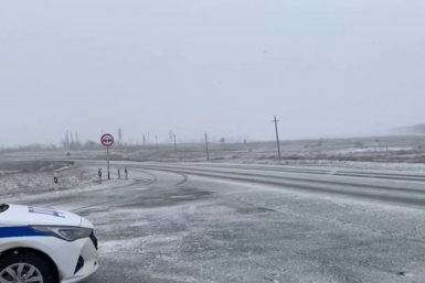 О снегопаде и сильном боковом ветре предупреждают водителей в ГАИ Ставрополья