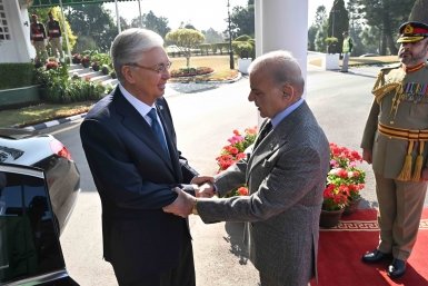 Делили нефтяные потоки, торговлю и космос: что произошло в соседних с СКФО странах