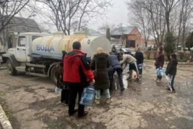 Для жителей населённых пунктов, оставшихся без воды, организовали подвоз Соцсети главы Пятигорска Дмитрия Ворошилова