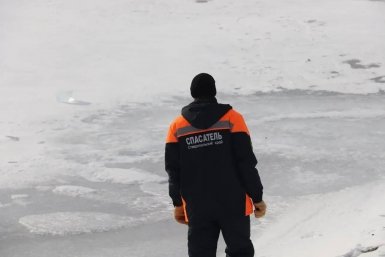 С помощью досок и ватрушек спасли провалившихся под лёд рыбаков на Ставрополье архив пресс-службы ПАСС СК