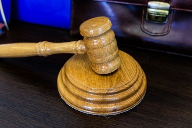 15-летний подросток через суд лишил отца родительских прав Евгений  Кулешов, ИА PrimaMedia.ru