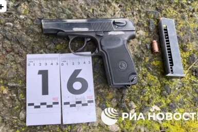 Появилось видео задержания мужчины при подготовке взрыва 23 Февраля в Ставрополе скриншот видео ЦОС ФСБ, опубликованного РИА Новости