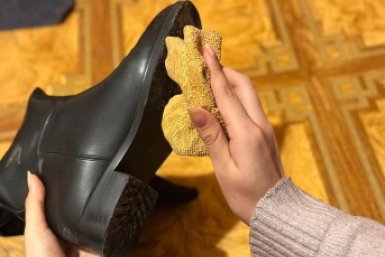 Натираю кожаную обувь 1 средством - лужи и грязь просто стекают: сапоги всегда сухие и блестят ИА Stavropol.Media