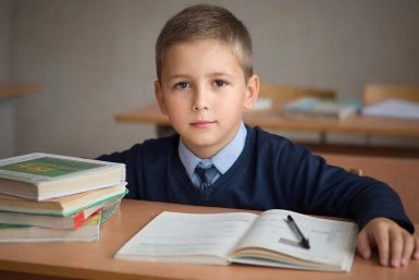Вы зря ходили в школу, если не наберете хотя бы 5/10 в этом испытании - ТЕСТ по программе ИИ Kandinsky (18+)