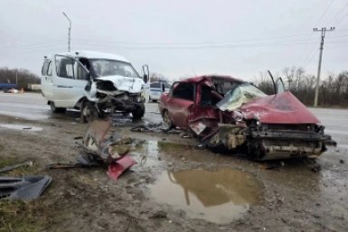 Женщина-пешеход погибла в аварии с машиной и маршруткой на Ставрополье пресс-служба Госавтоинспекции Ставрополья