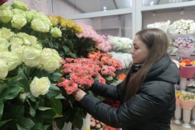 Букеты на любой вкус и кошелек предлагают магазины Ставрополя на 8 Марта ИА Stavropol.Media