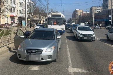 ДТП с троллейбусом и иномаркой произошло в центре Ставрополя Госавтоинспекция Ставрополья
