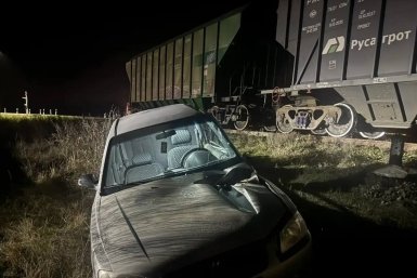 Двое пострадали в столкновении машины с поездом на переезде на Ставрополье пресс-служба Южной транспортной прокуратуры