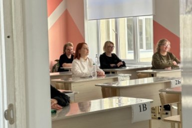 В Кисловодске родители выпускников сдали пробный ЕГЭ по русскому языку Пресс-служба мэрии Кисловодска