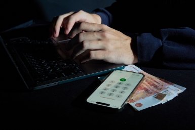 На Ставрополье пенсионерка отдала курьеру 7 млн рублей, чтобы "спасти" их