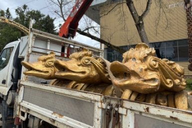 В Ставрополе с фонтана &quotДельфины&quot забрали на реставрацию ещё три скульптуры рыб пресс-служба администрации Ставрополя