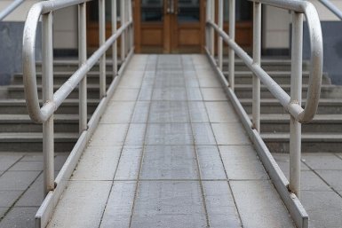 Директора клубной системы привлекли за нарушения прав инвалидов на Ставрополье