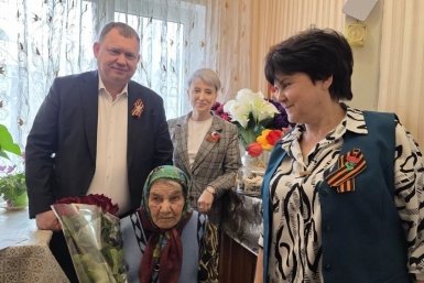100-летняя труженица тыла на Ставрополье встретила юбилей на огороде