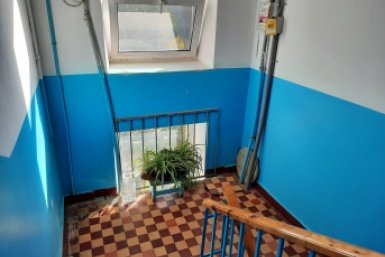 УК берет деньги за уборку подъезда, но не убирает? Что делать — 3 шага от юриста