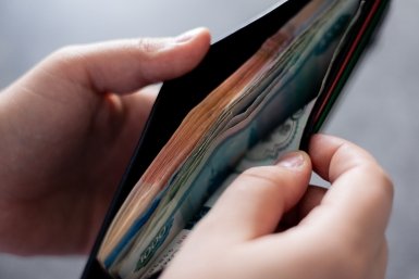 Почему банки чаще блокируют карты в 2026 году, объяснили на Ставрополье