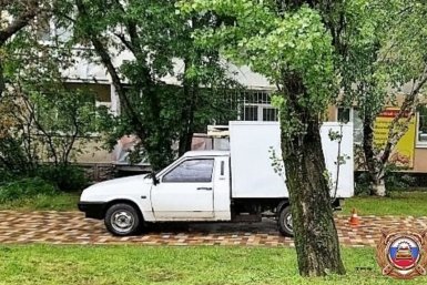 74-летнего пешехода сбил автомобиль на тротуаре в Ставрополе