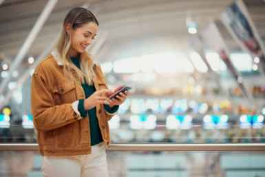 Т2 запустил сервис переводов за границу Shutterstock/ автор PeopleImages