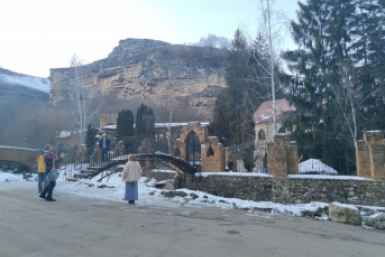 Скалу "Замок" под Кисловодском официально переименовали в "Замок коварства и любви"