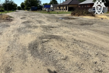 Глава СКР поручил доложить о проверке убитой дороги в Ипатове на Ставрополье