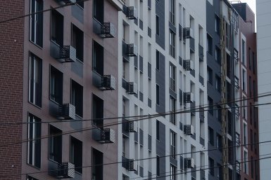 Соседи шумят по ночам: как получить компенсацию — объяснение юриста