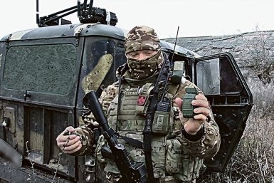 Десантник, морпех, спецназовец, танкист: каким был долгий путь "Странника"