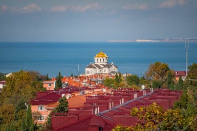 В городе обновляют крыши Правительство Севастополя