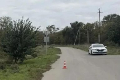 10-летний самокатчик сбил 8-летнюю девочку на Ставрополье — ребенок в больнице