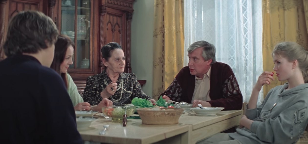 9 актёров из советского фильма, которые ушли из жизни - одному было 28 лет кадр из фильма &quotКурьер&quot (18+)