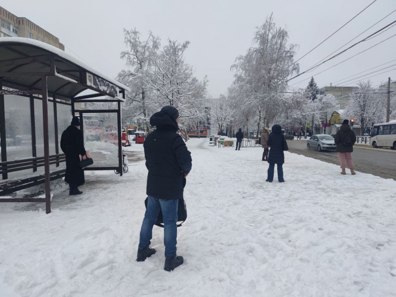 Пробками в 8 баллов и такси за 900 рублей встретил снегопад в марте Ставрополь ИА Stavropol.Media