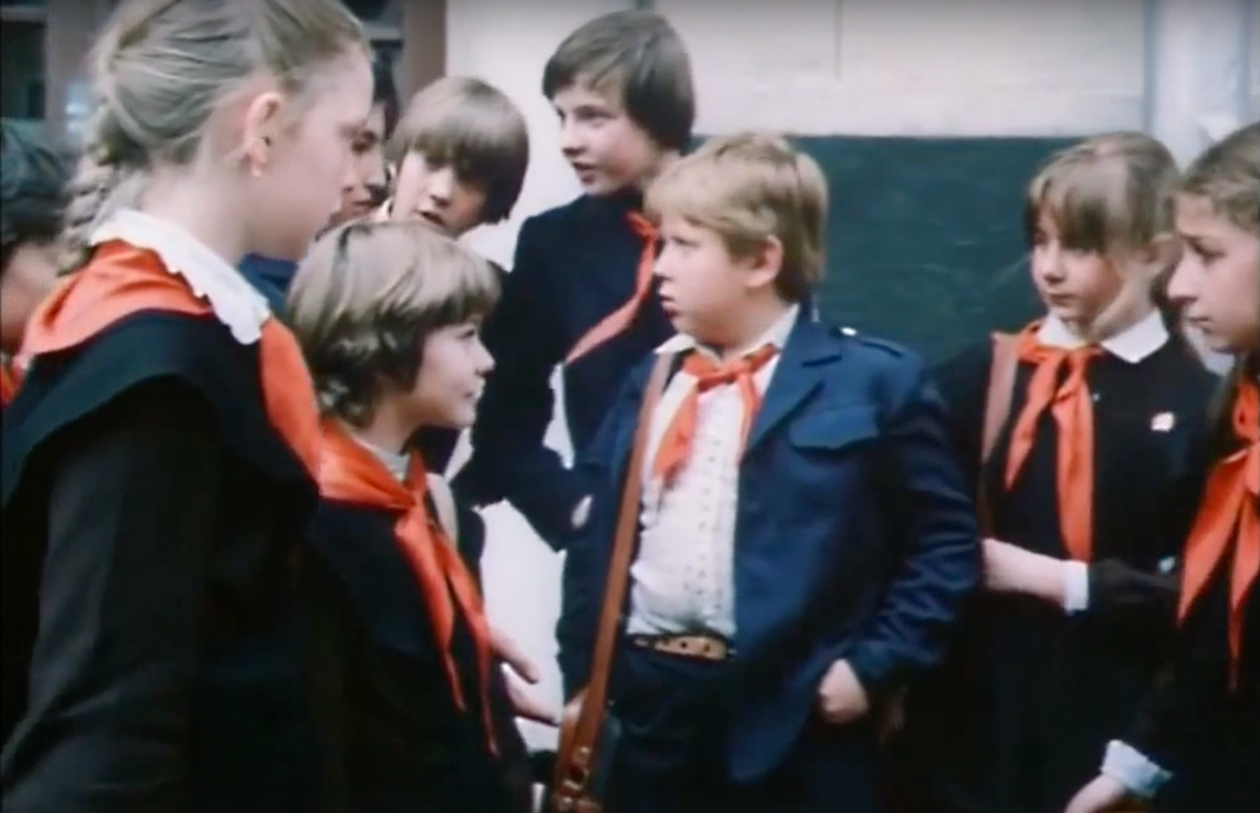 Тематическое фото кадр из сериала &quotГостья из будущего&quot (6+)