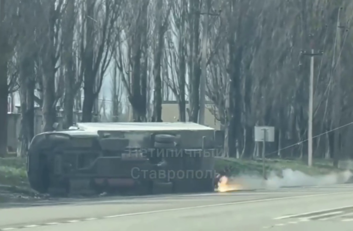 О серьёзном ДТП с обрывом линии электропередачи сообщают очевидцы в Ставрополе Телеграм-канал &quotНетипичный Ставрополь&quot (18+)