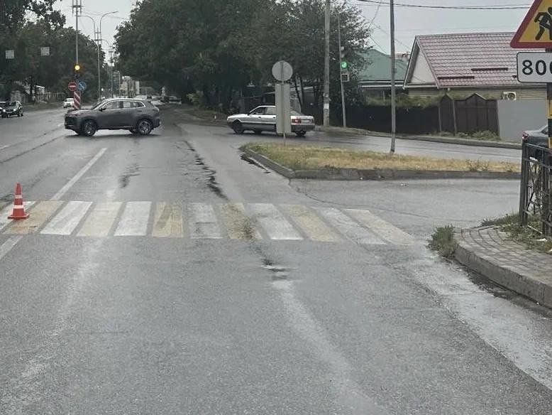 Сбил пенсионерку и сбежал с места ДТП водитель в Пятигорске