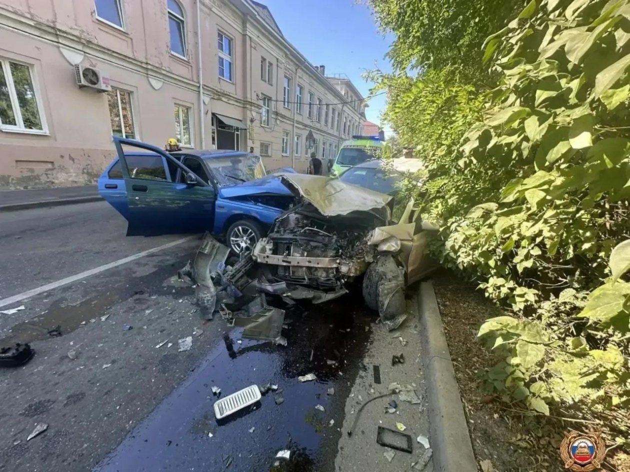 ВАЗ и Toyota столкнулись в Ставрополе