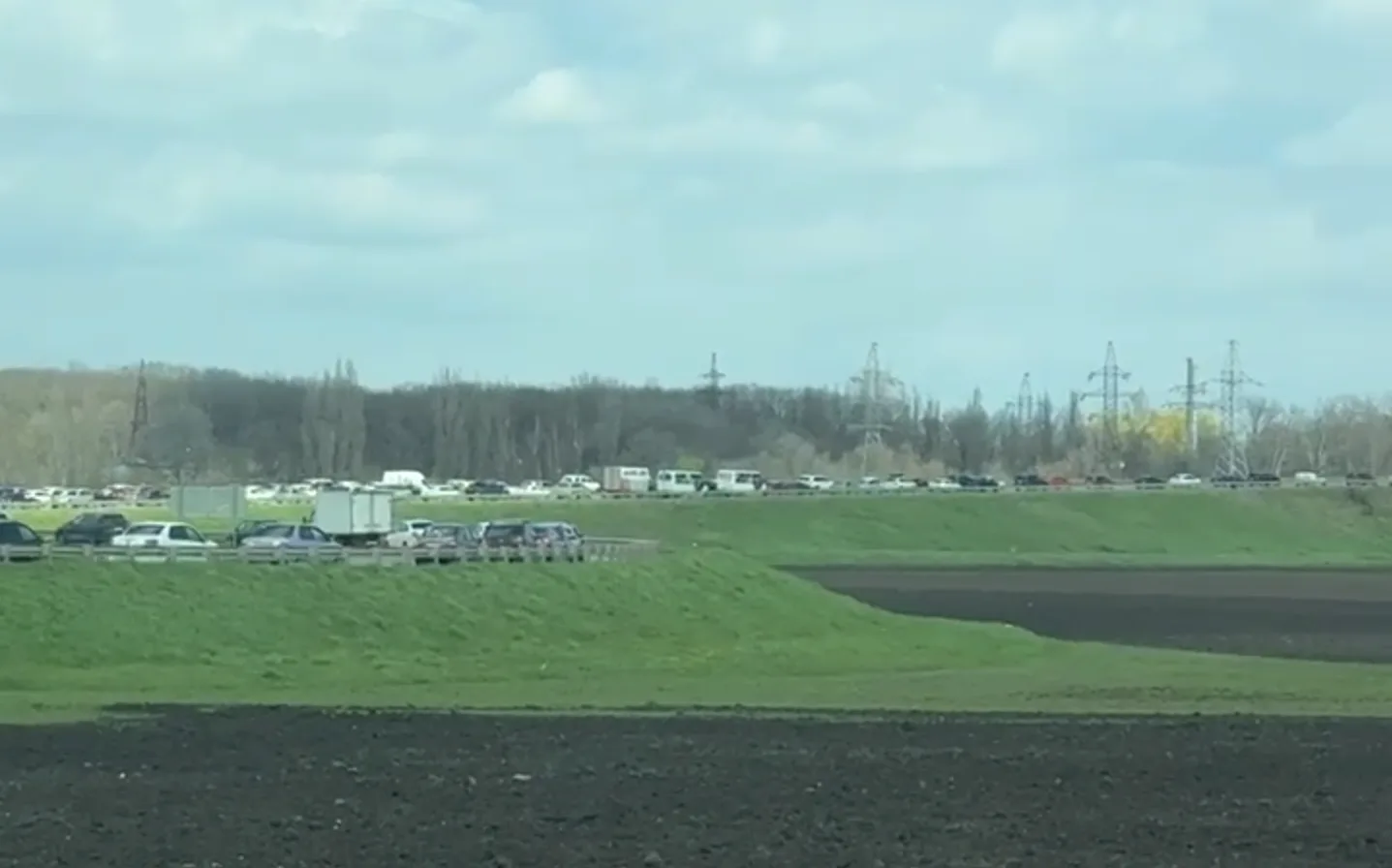 На огромные заторы на дороге до аэропорта жалуется жительница Ставрополя ИА Stavropol.Media