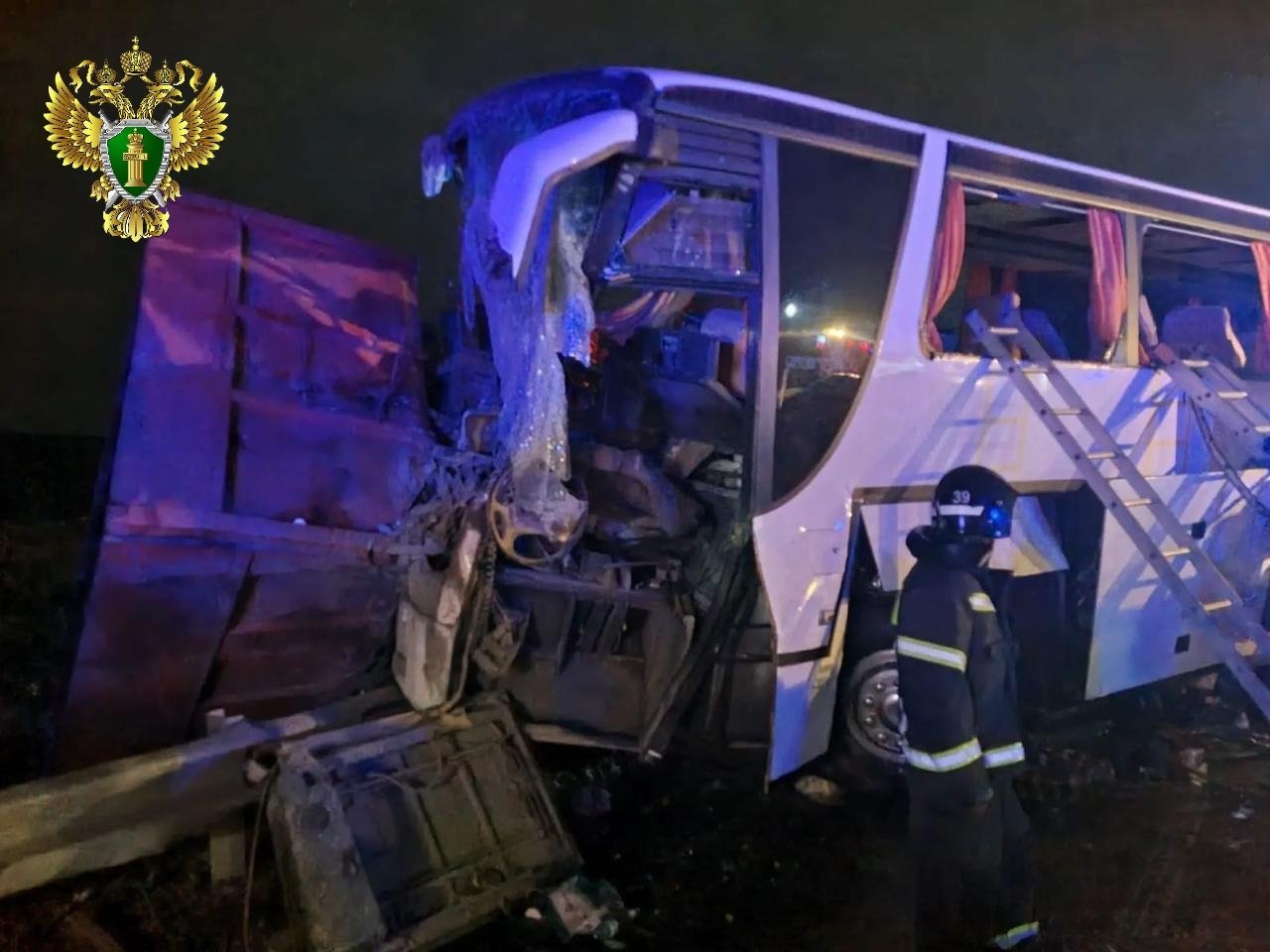 В реанимации умер шестой пострадавший в ночном ДТП с автобусом на Ставрополье Прокуратура Ставрополья
