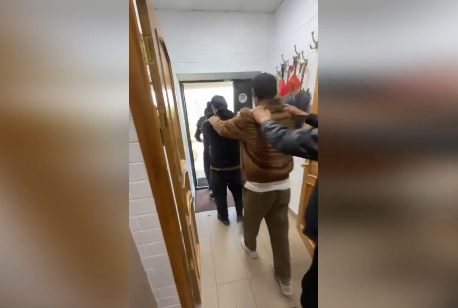 На Ставрополье за четыре дня возбудили 15 дел в отношении мигрантов Скриншот видео полиции Ставрополья